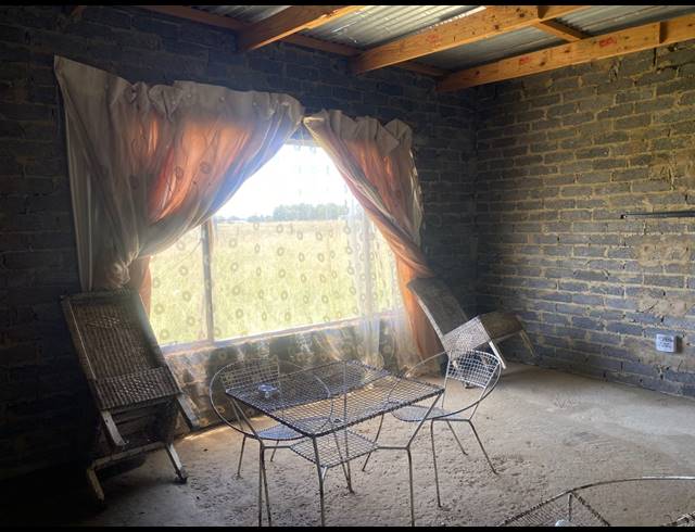 2 BEDROOM FREESTANDING FOR SALE IN NANESCOL